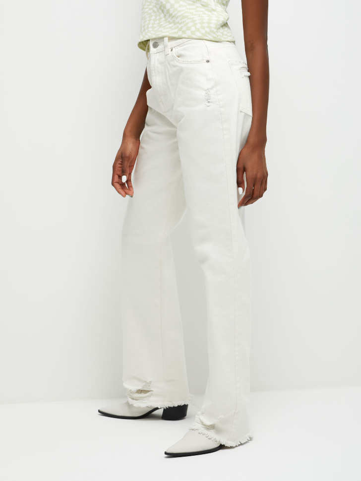 Прямые джинсы с рваным нижним краем (белый, XXS) от Sela