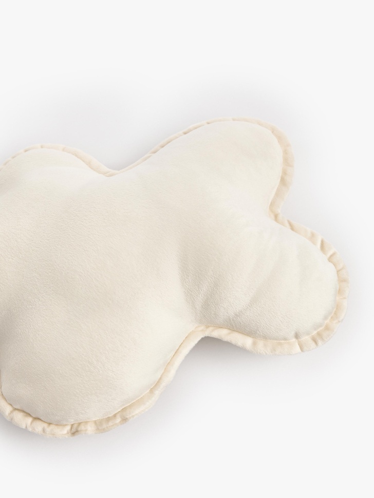 декоративная подушка детская от бренда sela вид слева