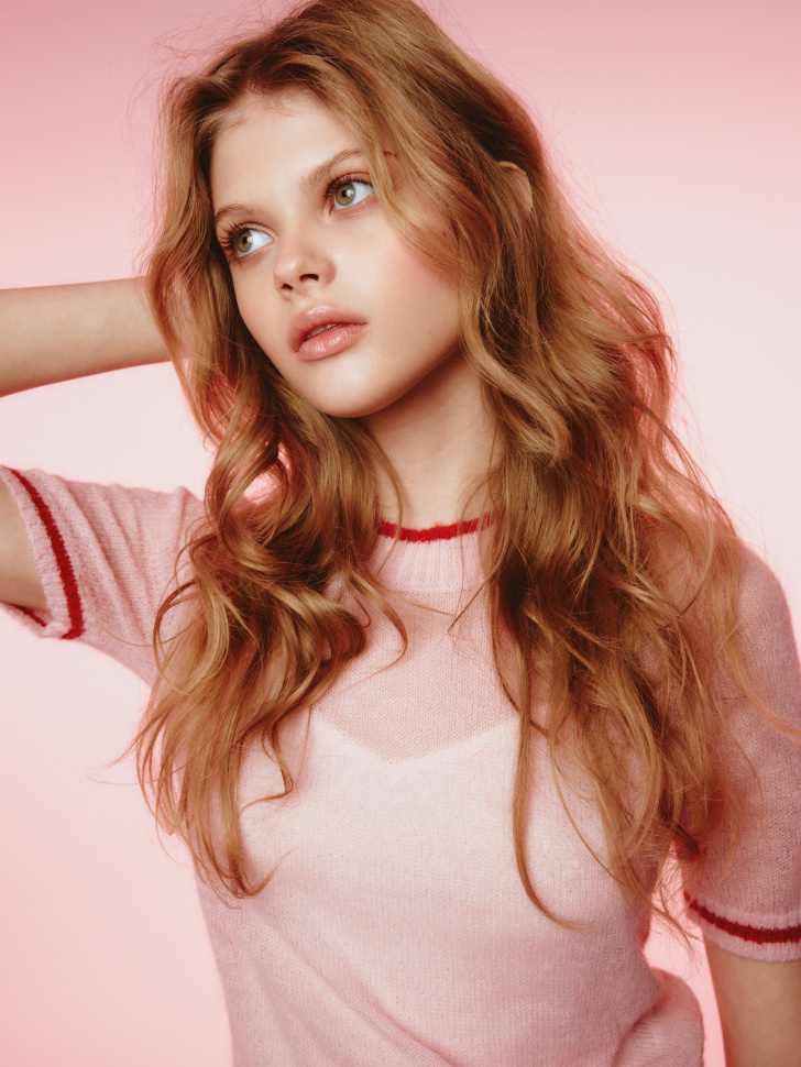 джемпер с содержанием шерсти и мохера из линейки  young из россии вид сбоку