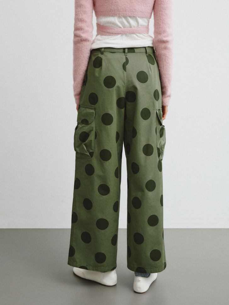 широкие брюки карго из линейки  young по цене 3799 руб вид справа