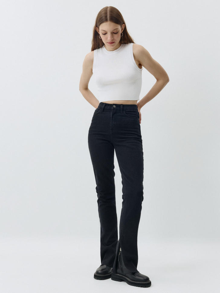 

Джинсы SLIM FIT с разрезами