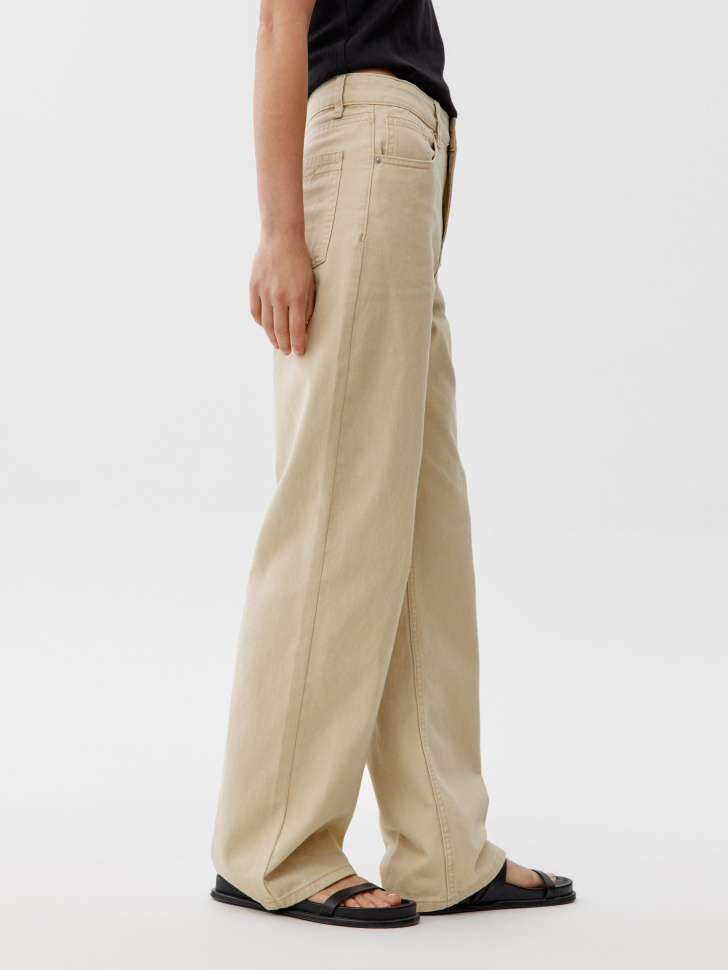 Товар с артикулом 4640611133597 вид сзади