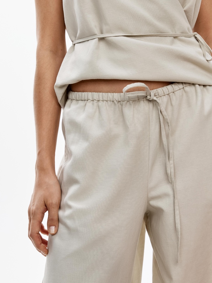 брюки-шаровары с содержанием льна из россии вид сбоку