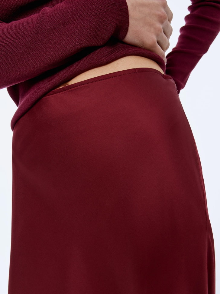 сатиновая юбка макси 4610517054012 купить с доставкой