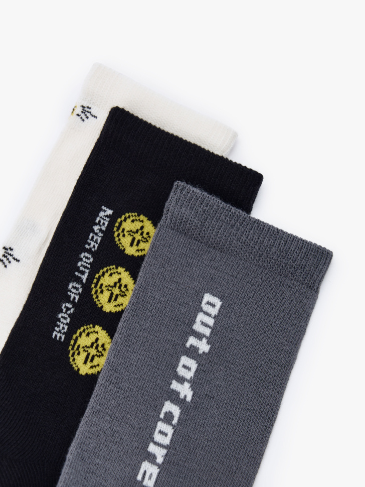 набор из 3 пар носков для мальчиков от бренда sela вид слева