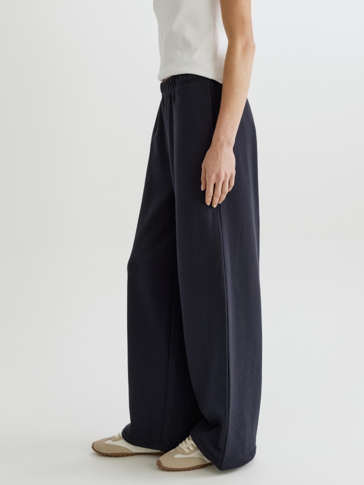 брюки из футера из россии вид сбоку