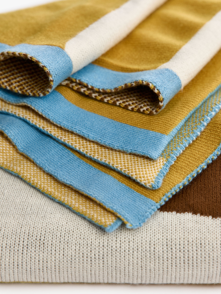 плед с рисунком детский от бренда sela вид слева