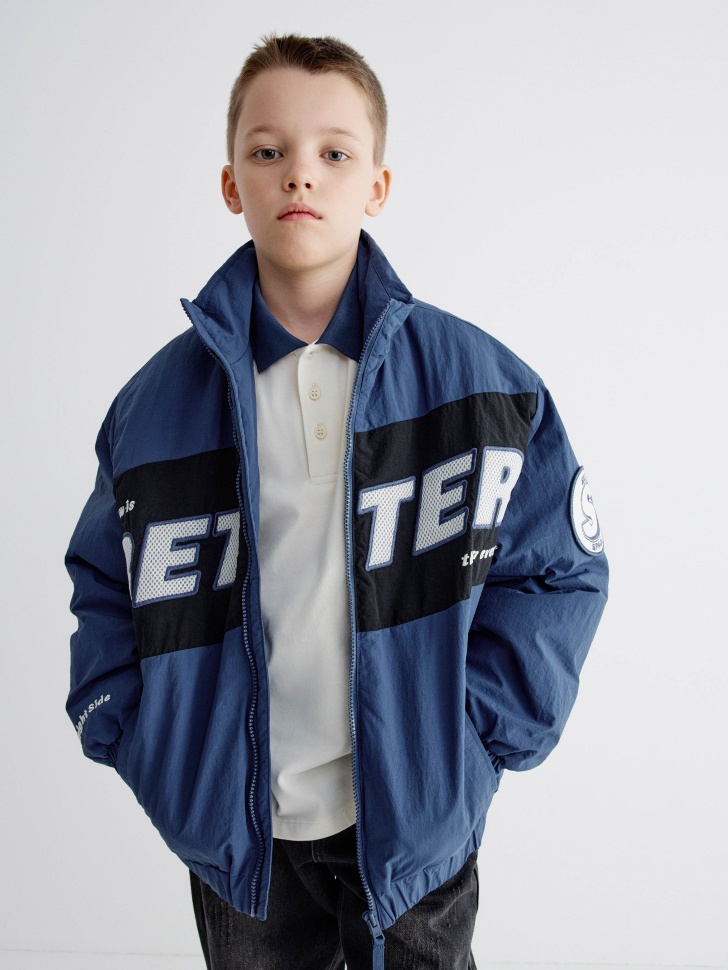 куртка в спортивном стиле для мальчиков по цене 4299 руб вид справа