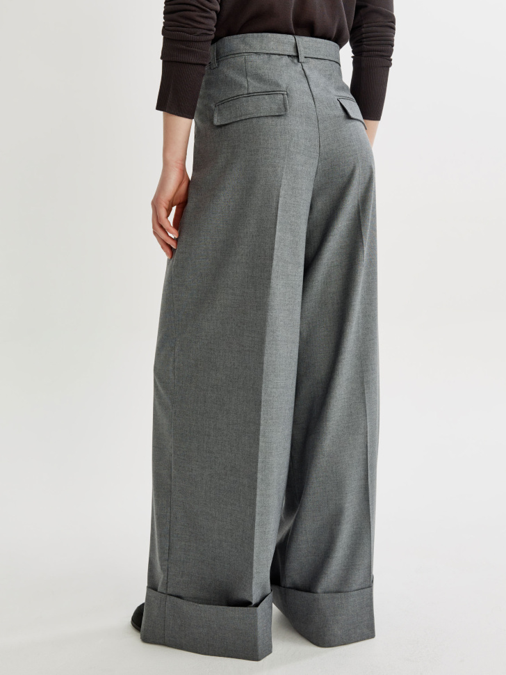 брюки с поясом и подворотом с содержанием шерсти по цене 6999 руб вид справа