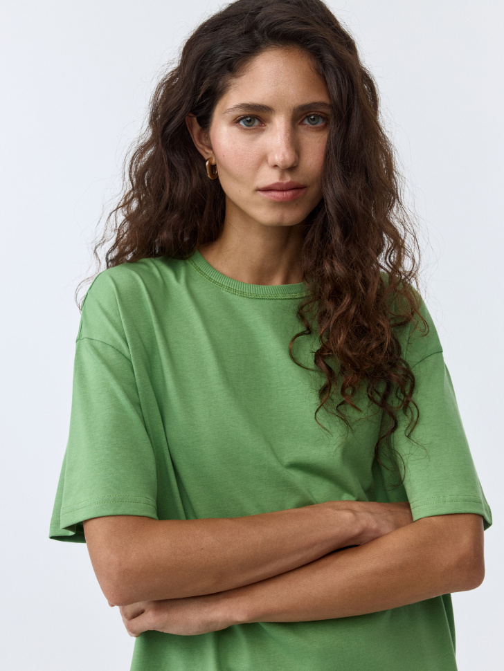 

Футболка MIRA OVERSIZE FIT