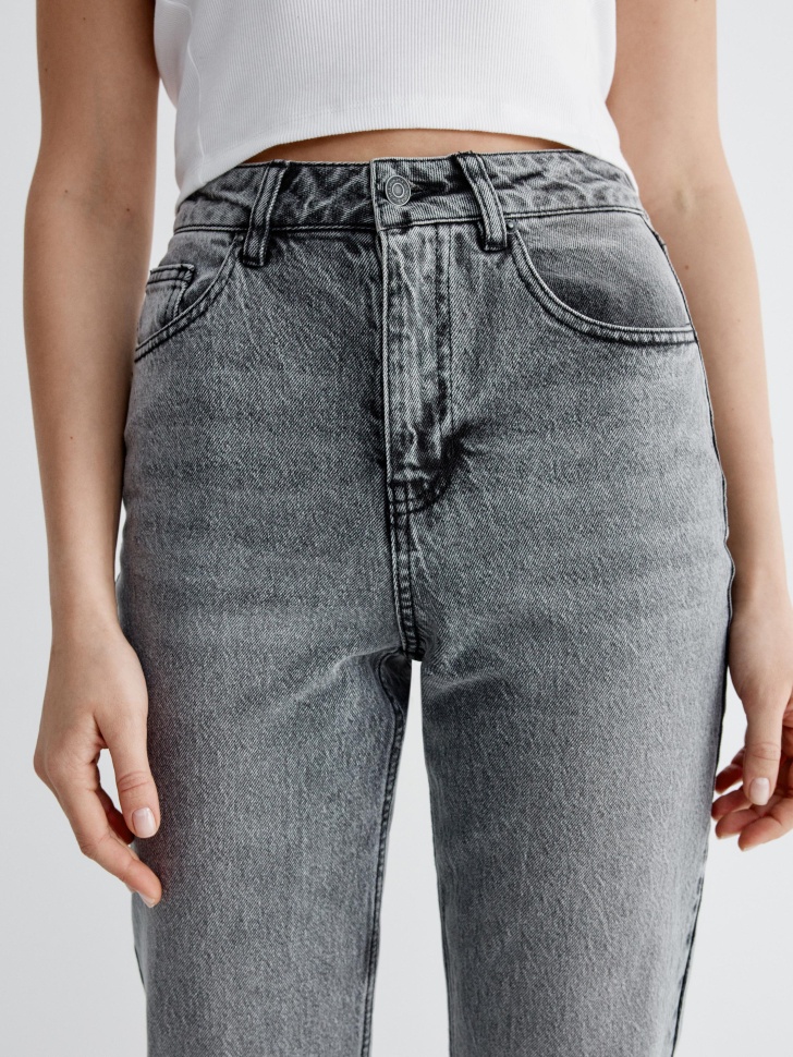 джинсы 404 мом с высокой посадкой из россии вид сбоку