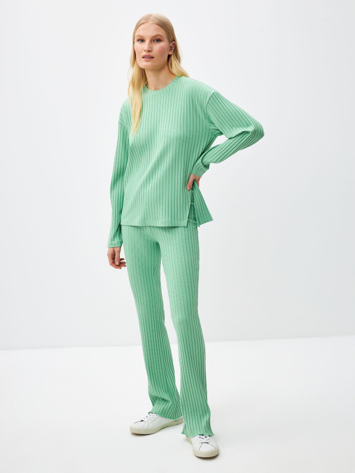 

Брюки в рубчик