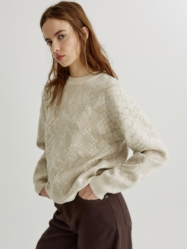 Джемпер SELA с жаккардовым змеиным принтом, бежевый, арт. 38803