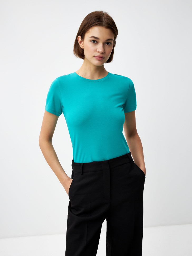 

Футболка EVA SLIM FIT