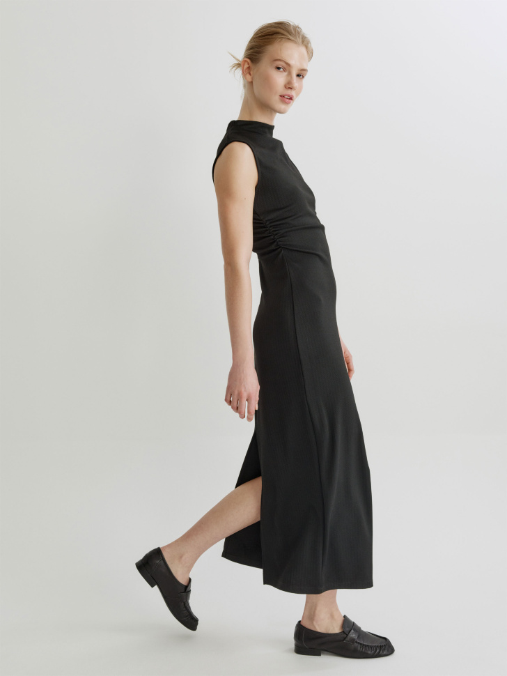 платье миди со сборкой из россии вид сбоку