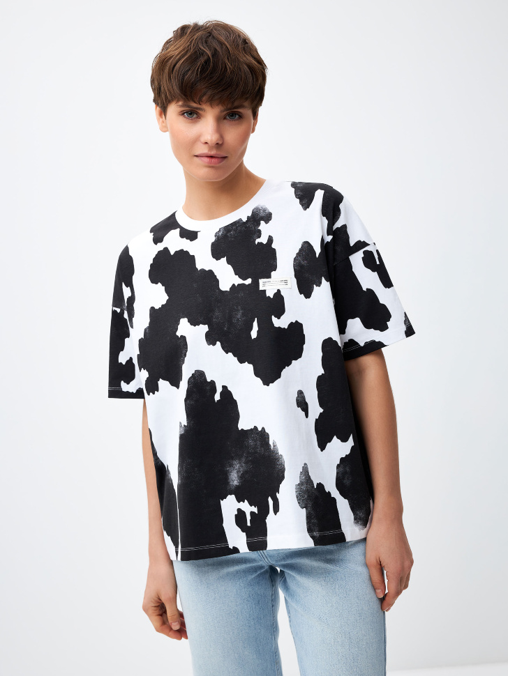 

Футболка оверсайз с анималистичным принтом