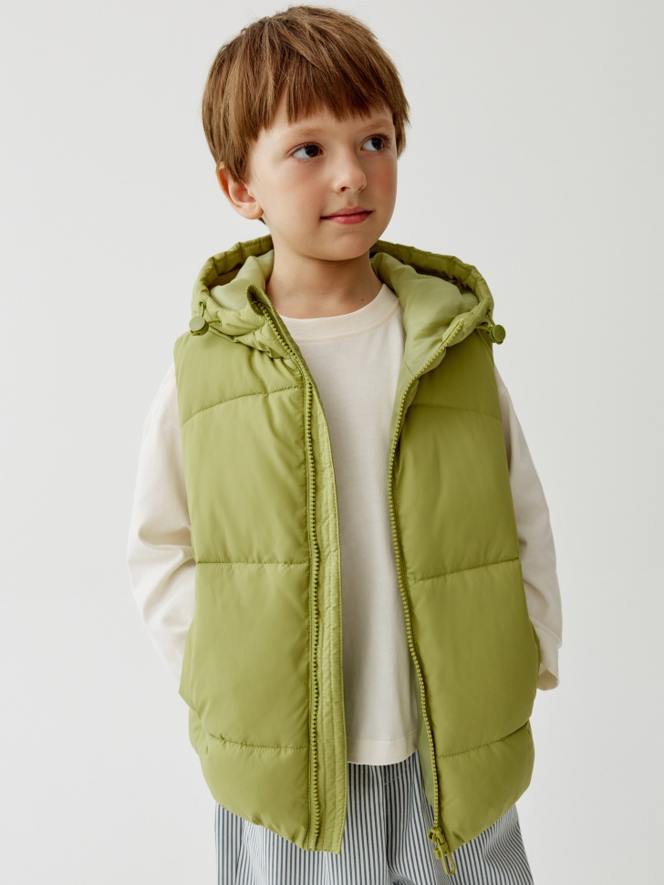 жилет с капюшоном для мальчиков 4610517377388 фотография