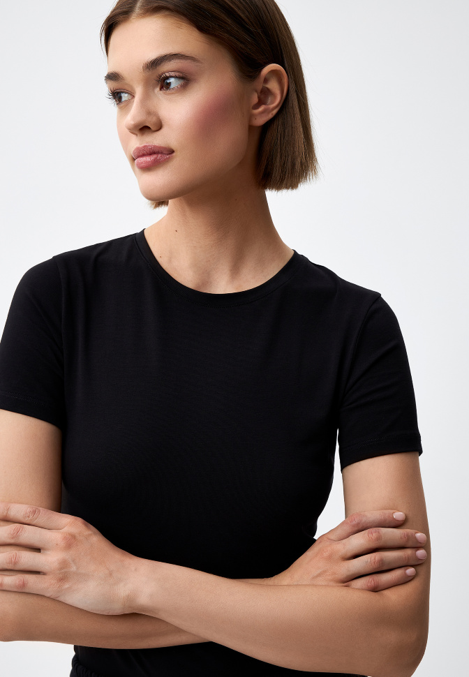 Футболка EVA SLIM FIT