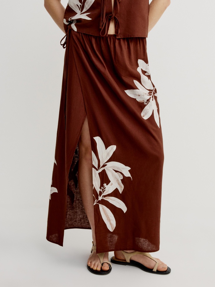 юбка с запахом из смесового льна от бренда sela вид слева