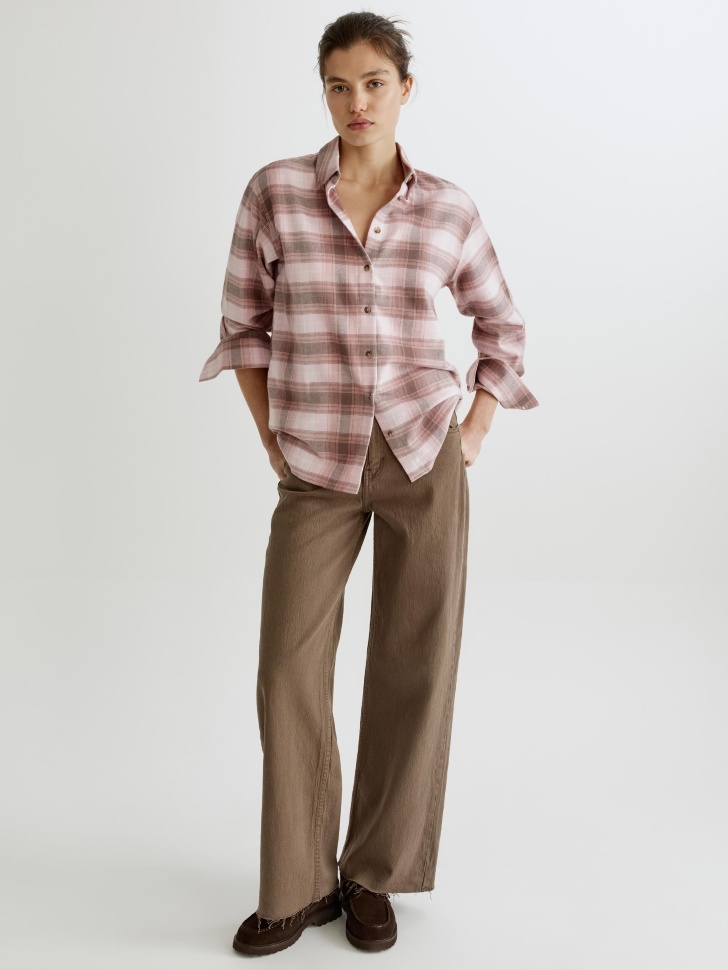 рубашка оверсайз из хлопка от бренда sela вид слева