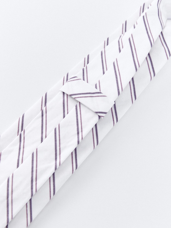 узкий галстук из линейки  young по цене 999 руб вид справа