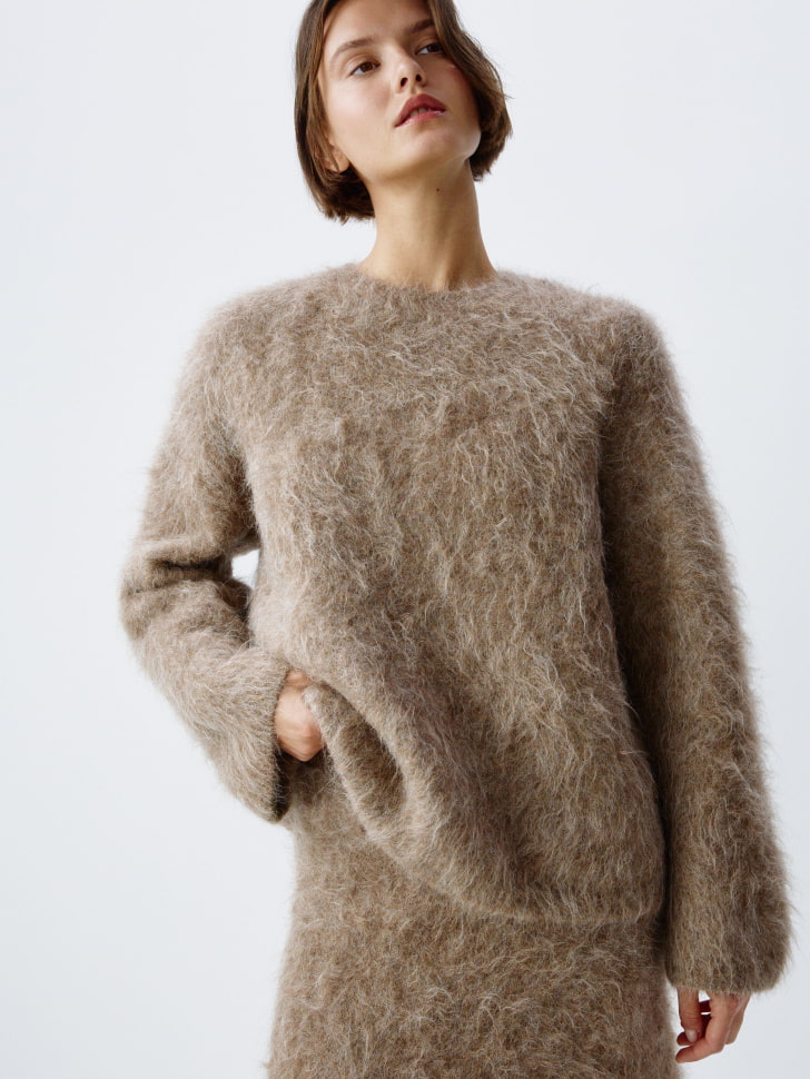 пушистый джемпер из смесовой шерсти альпаки 4610517027801 на официальном сайте