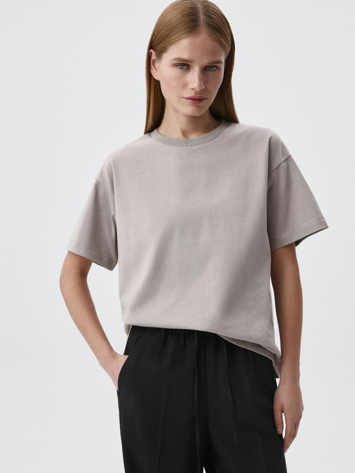 

Футболка KATE OVERSIZE FIT