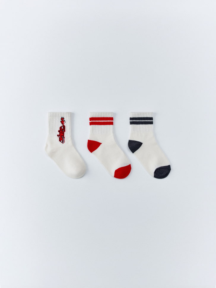 набор из 3 пар новогодних носков для мальчиков 4610517091123 фотография