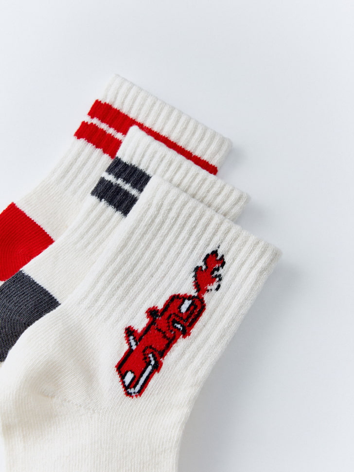 набор из 3 пар новогодних носков для мальчиков 4610517091123 по акции