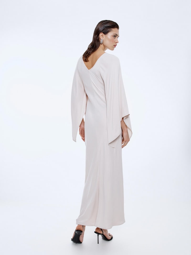 сатиновое платье с широкими рукавами 4610517150363 в интернет магазине