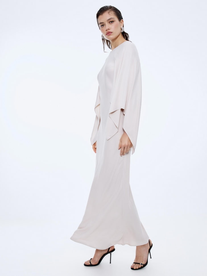 сатиновое платье с широкими рукавами 4610517150363 по низкой цене