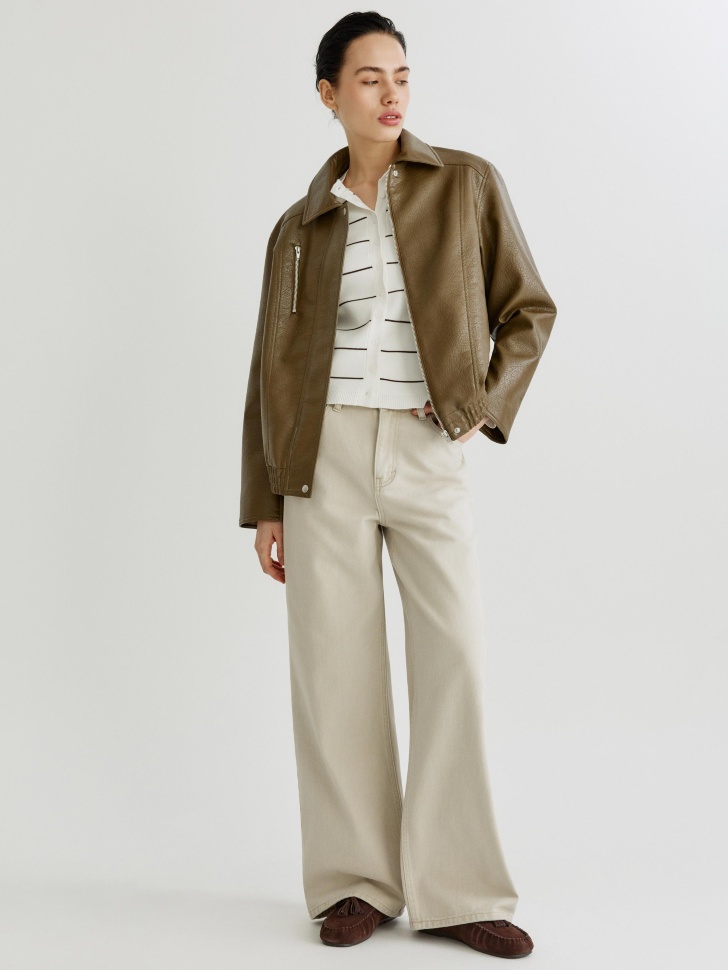 куртка оверсайз из экокожи от бренда sela вид слева