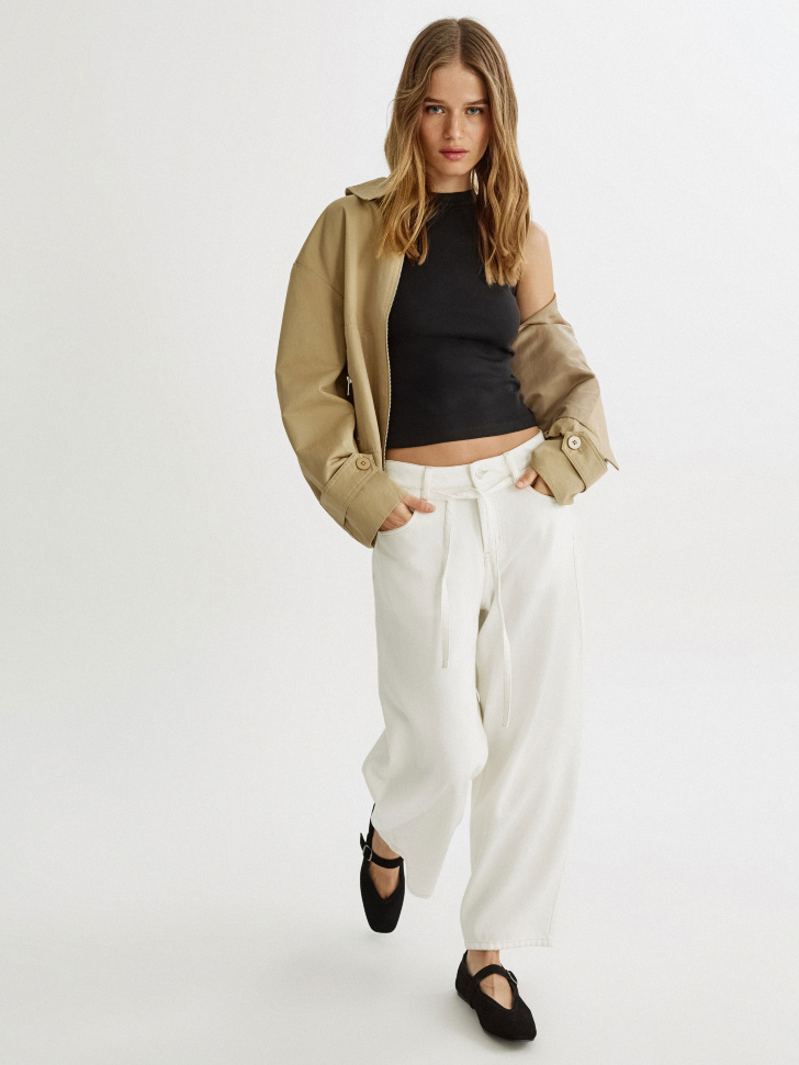 базовый топ в рубчик от бренда sela вид слева