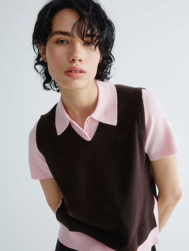 джемпер-поло с имитацией второго слоя в виде жилетки 4610517365286 фотография