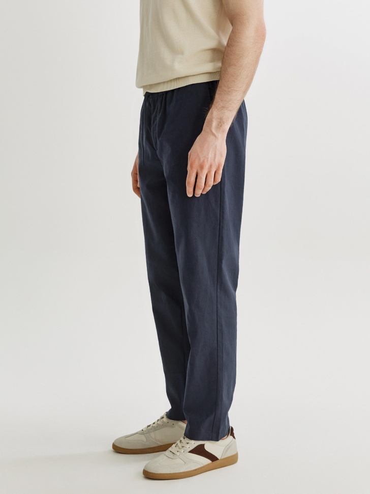 прямые брюки из смесового льна по цене 3999 руб вид справа