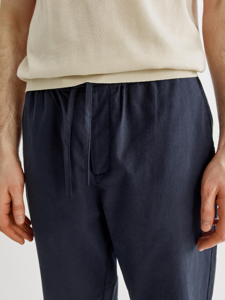 прямые брюки из смесового льна из россии вид сбоку