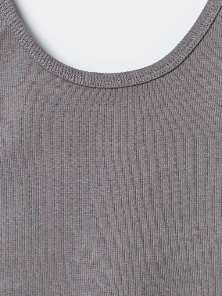 укороченный топ в рубчик девочек от бренда sela вид слева