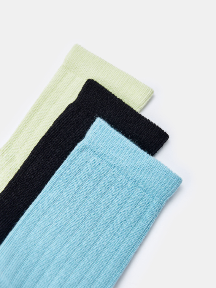 набор из 3 пар детских носков от бренда sela вид слева