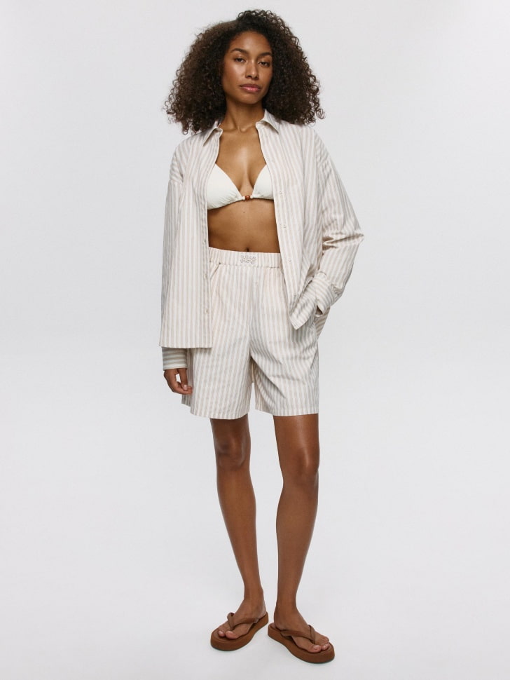 хлопковая рубашка оверсайз от бренда sela вид слева