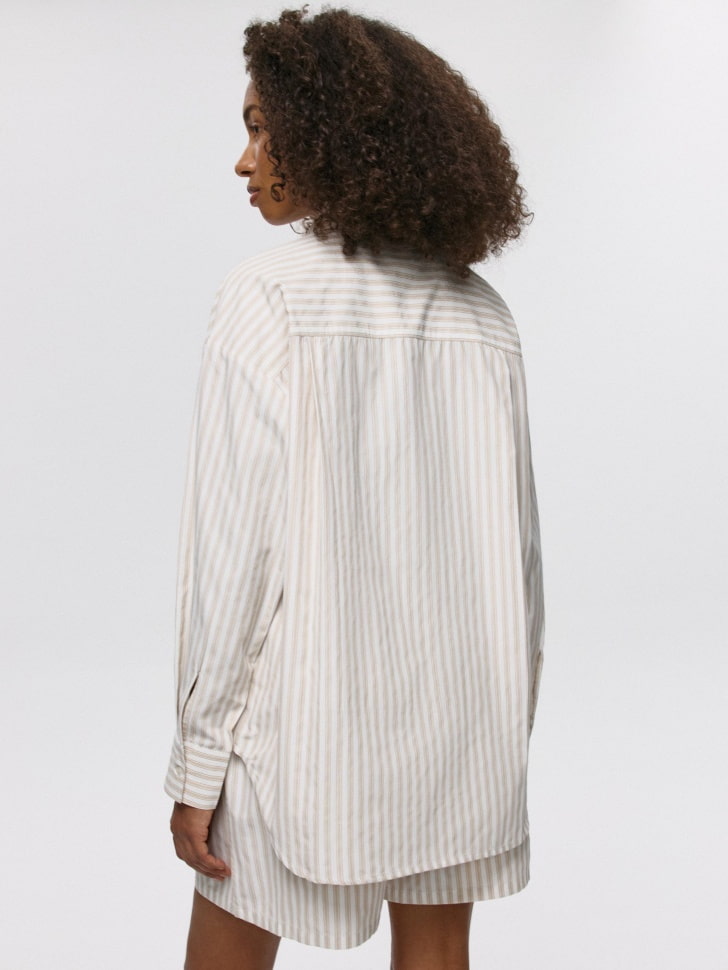 Товар с артикулом 4680704555448 вид сзади