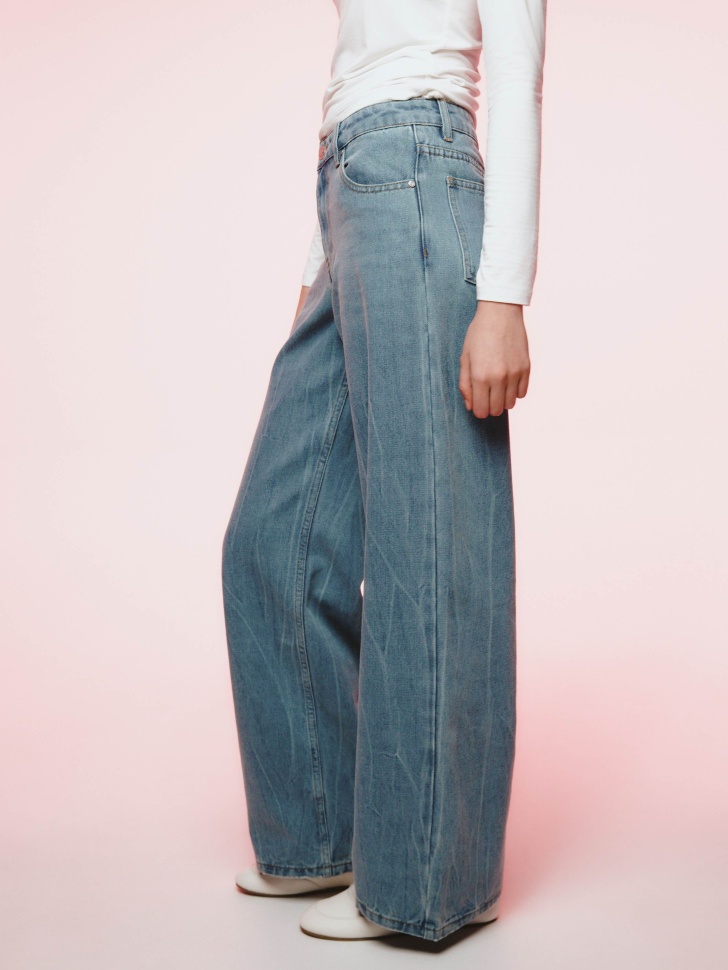 джинсы boyfriend fit из линейки  young от бренда sela вид слева