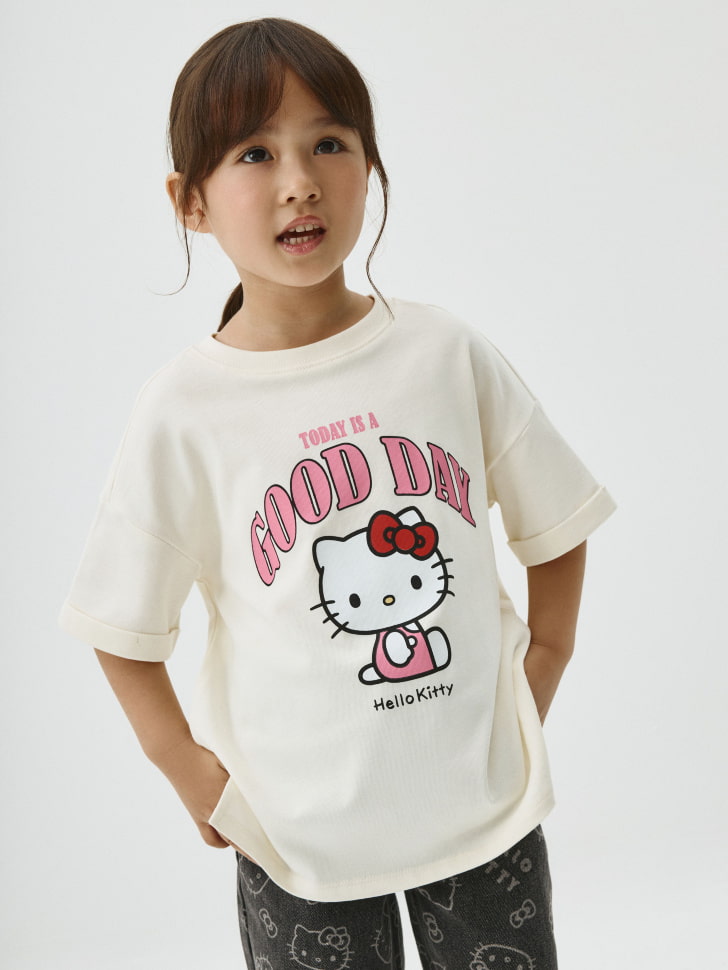 

Футболка с принтом Hello Kitty для девочек