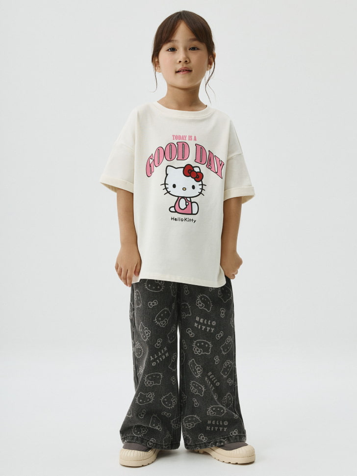 Футболка с принтом Hello Kitty для девочек. Фото №2