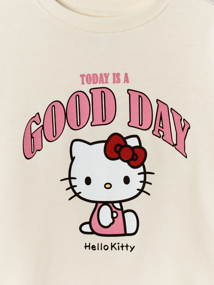 Футболка с принтом Hello Kitty для девочек. Фото №5