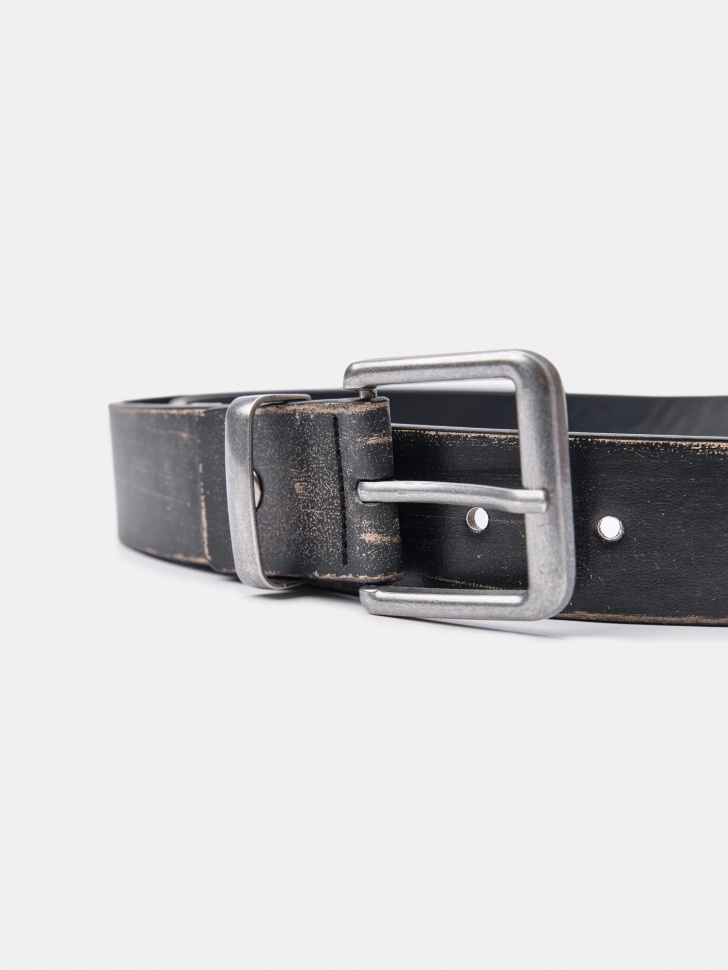 ремень из экокожи с потертостями из линейки  young по цене 1499 руб вид справа