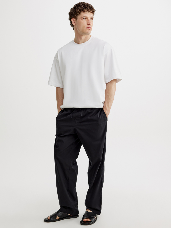 базовая футболка макс оверсайз от бренда sela вид слева