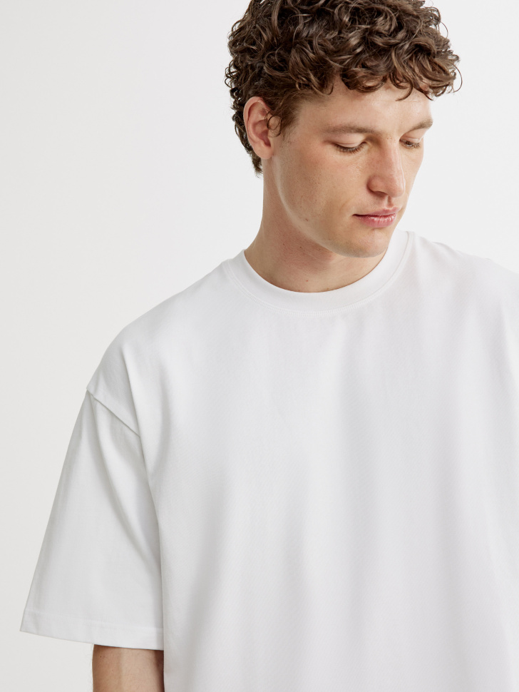 базовая футболка макс оверсайз по цене 1899 руб вид справа