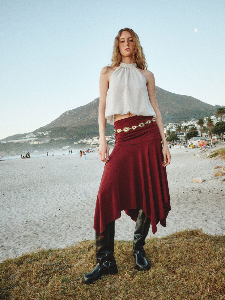 асимметричная юбка миди с клиньями из линейки  young от бренда sela вид слева