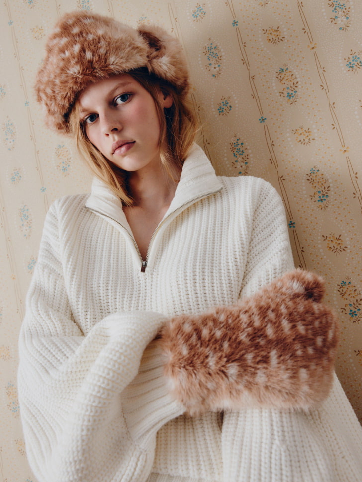 шапка-ушанка из искусственного меха из линейки sela young 4610517213419 фотография