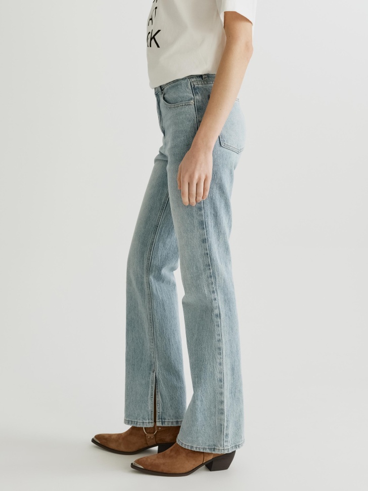 джинсы flared по цене 3999 руб вид справа